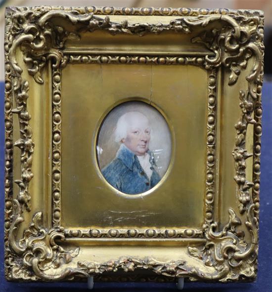 English School c.1800, oil on ivory, miniature portrait of a gentleman, 6 x 5cm